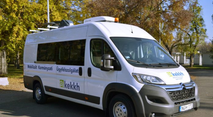 Megyei roadshow-n a mobilizált kormányablak