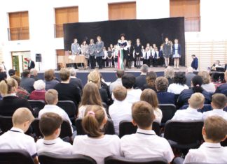 1956 hőseire emlékeztek Sándorfalván