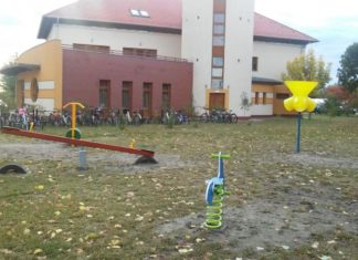 Új játszótér Mórahalmon