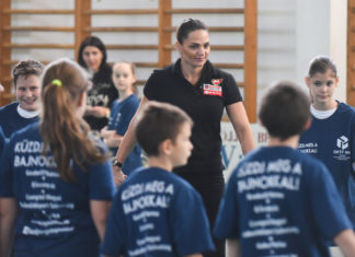 A mórahalmi iskolában tartott órát Kovács Katalin olimpiai bajnok