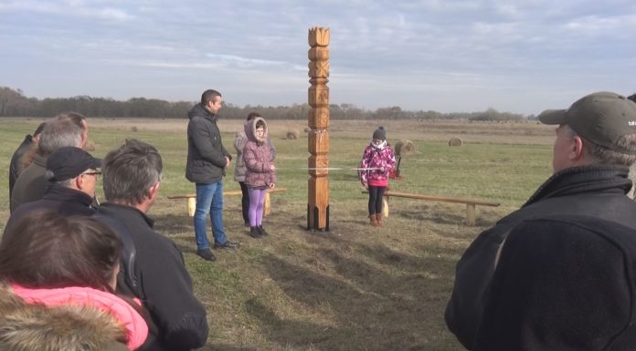 Emlékoszlopot avattak a Csodaréten