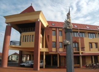 Mórahalmon európai uniós támogatásból egy Szerb Kulturális Központot építenek