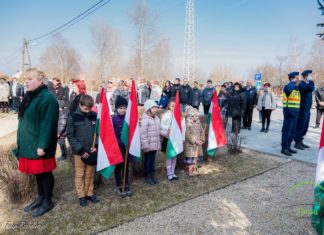 Meghitt emlékezés március idusán – Galéria Ruzsáról