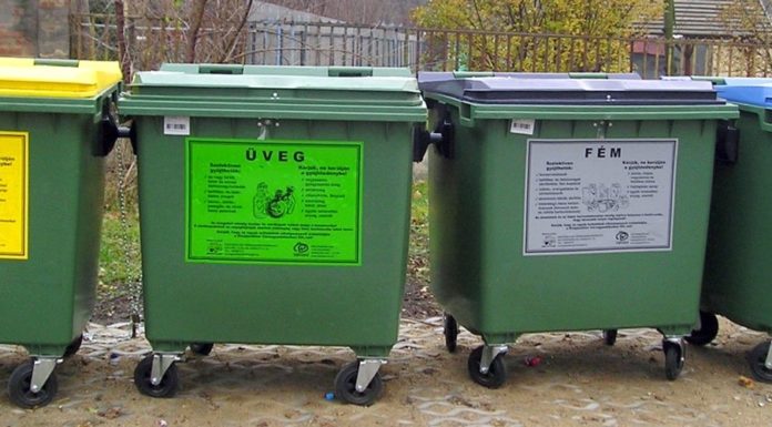 Új hulladékgyűjtőket osztanak Zákányszéken