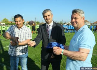 Felavatták Üllés gyönyörűen felújított futballpályáját