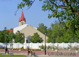 FRISSÍTVE FOTÓKKAL! – Egy évtizede várja látogatóit a Páduai Szent Antal Plébániaprogram Röszkén