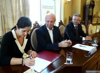 Aláírták: Mórahalmon épülhet elsőként munkásszálló – VIDEÓ