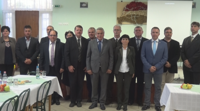 Agrárszakképzésről tanácskoztak Ásotthalmon, az erdészetiben – Hivatalos együttműködést írtak alá