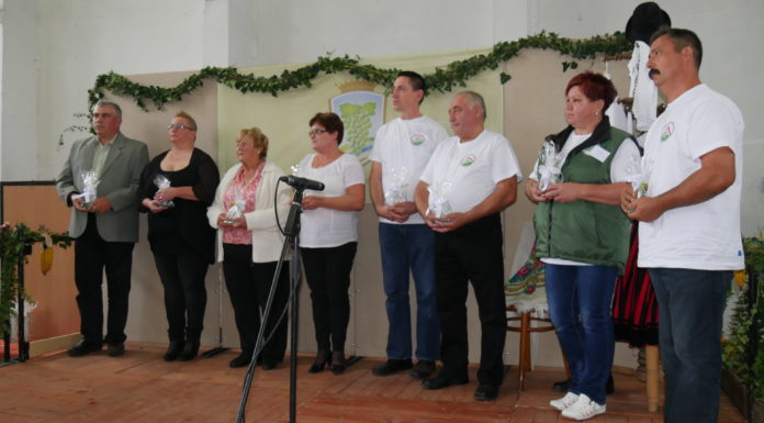 Hétköznapi hőseink, a tanyagondnokok – 20 éves a Tanyagondnoki Szolgálat Mórahalmon