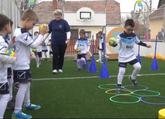 Ovi-Sport pályával, mozgásfejlesztő eszközökkel bővült az üllési óvoda