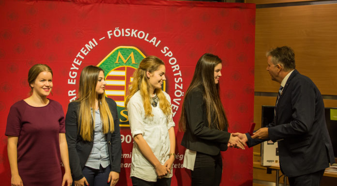 Az Év Egyetemi Sportolója díjat vehették át a mórhalmi ugrókötelesek