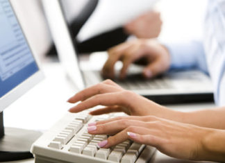 Ingyenes informatikai képzés Röszkén