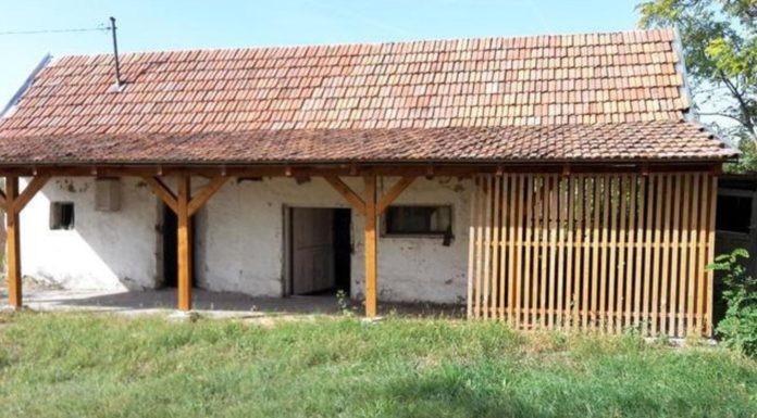 2018. május 31-ig megújul a zsombói csőszház