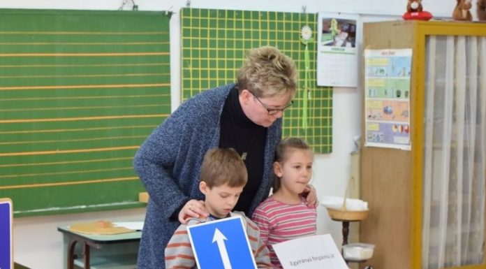 Biztonságos közlekedésre nevelik a ruzsai iskolásokat