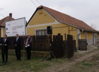 Mórahalom helyben tartja a fiatalokat