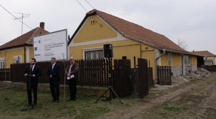 Mórahalom helyben tartja a fiatalokat