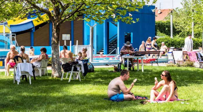 Strandpartival nyitják a szezont a Szent Erzsébet Mórahalmi Gyógyfürdőben