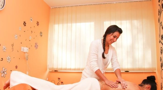 „Próbáld ki, csináld meg, ismerd meg!” – Szakmák éjszakája Mórahalmon