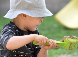Gyereknap és családi váltóverseny a zsombói sportpályán