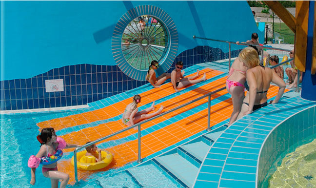 Színes gyereknapi programok Mórahalmon – Várja a gyerekeket a Mini Hungary Park, a fürdő és az Aranyszöm