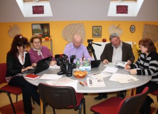 Zákányszék és Paraginé Tóth Edina a Nemzetközi Sajtószabadság Napjának egyik példája egy külföldi szakmai blogban