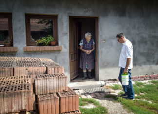Jobban odafigyelnek az idősekre a hőségben a mórahalmi tanyagondnok