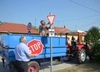 STOP táblákat helyeztek ki Zákányszéken a kerékpárosok védelme érdekében