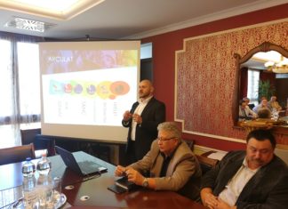 Zastava Fesztivál, hitéleti körséta és Balkán Bál is lesz a Koloban – Partnerséget építene a Szerb Kulturális Központ