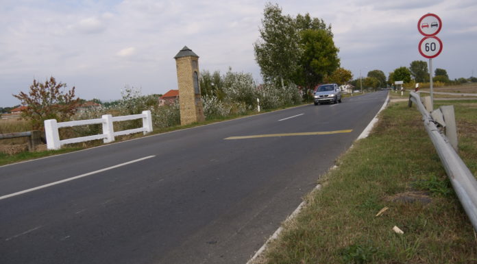 Figyeljenek a Mórahalom és Szeged között közlekedők: egy hónapig lesz útlezárás