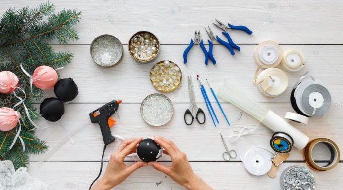 Az ünnepek közeledtével kreatívan – Kézműves foglalkozás és varróklub Zákányszéken