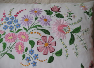 Kispárna-huzat kerestetik Ásotthalmon!