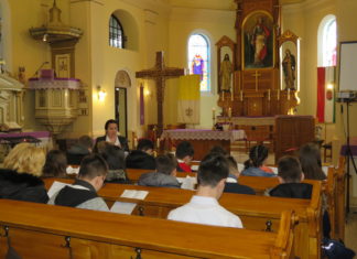 A Homokhátság összegyűlt a kereszt alatt