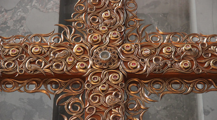 Mórahalomra érkezik a Nemzetközi Eucharisztikus Kongresszus Missziós keresztje (VIDEÓ)