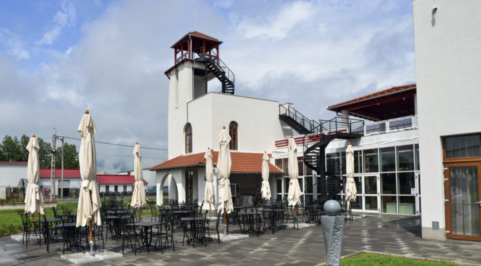 Mórahalmi résztvevőket keresnek egyhetes színházi alkotómunkára