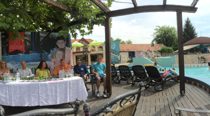 Programáradat a mórahalmi fürdőben