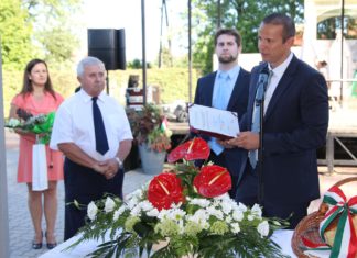 Átadták Ásotthalom kitüntető címeit – A legjobb borokat is díjazták