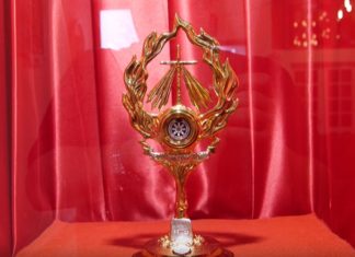 Szentek ereklyéi gazdagítják Ruzsa templomát – VIDEÓ