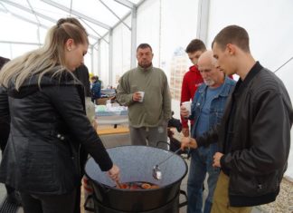 Közös forraltborozásra és mulatságra hívnak mindenkit Mórahalmon