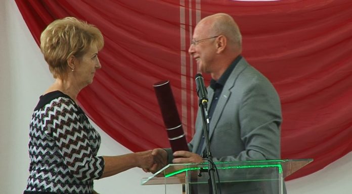 Kitüntetést adtak át a mórahalmi idősek napján – A szociális otthon élelmezésvezetője nem kötelezettségként, hanem életfeladatként tekint munkájára