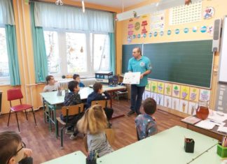 Játszva tanulják a biztonságot a domaszéki kisdiákok