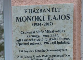 Emléktáblát avattak az egykori zákányszéki kórusvezető házánál