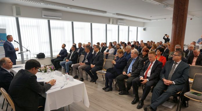 Bemutatkozott a polgármestereknek Csongrád megye új elnöksége