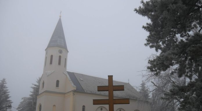 Kívül-belül megújult a zsombói templom – A hívek is hozzájárultak az átalakításhoz