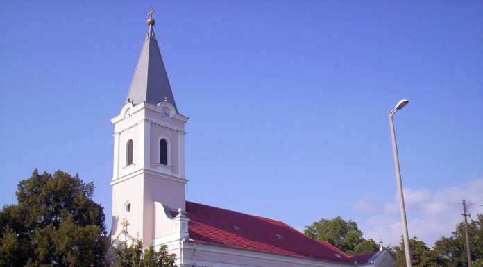 Élőben közvetít szentmisét a Móra-Net TV