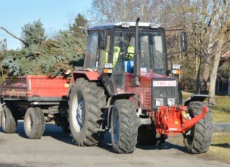 Nagy segítség az új traktor Sándorfalván