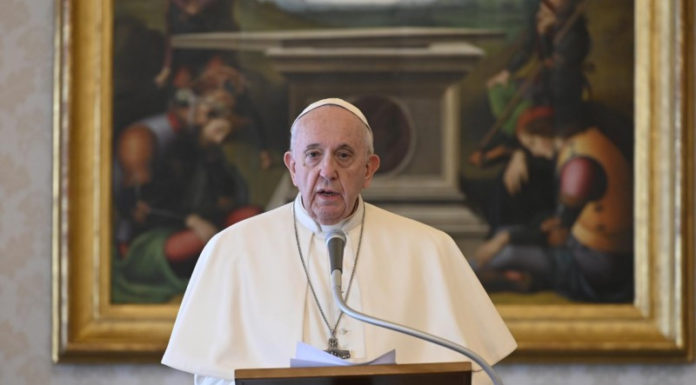Világméretű közös imádságra hívja a hívőket Ferenc pápa március 25-re