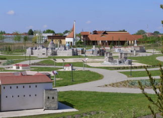 Egyre csak zöldül és tartalmilag is kibővül az Ezer Év Parkja Mórahalmon, amely május 8-tól újra várja a látogatókat (FRISSÍTVE)