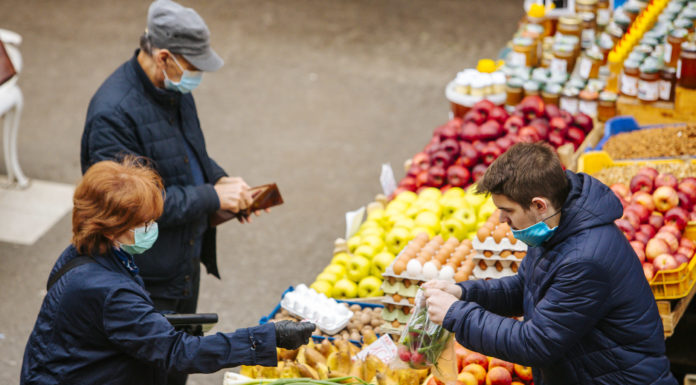 Piacukat vesztő élelmiszer-előállítóknak segít a kamara