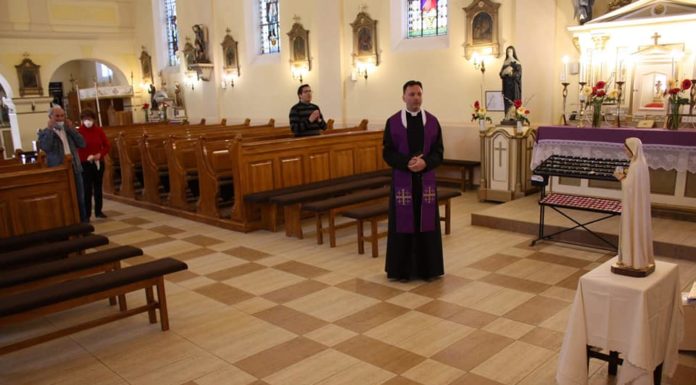 Megérkezett Mórahalomra a Rosa Mystica Szűzanya zarándokszobra