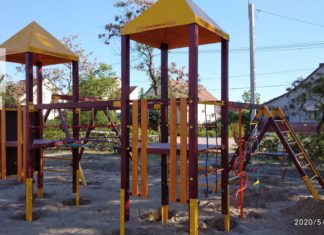 Domaszéken két játszóteret fejlesztenek új eszközök beszerzésével